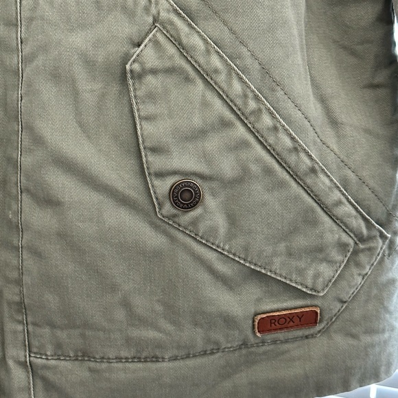 Roxy Women's Tornado Green Dusty Olive Windbreaker Utility Jacket - Picture 6 of 13